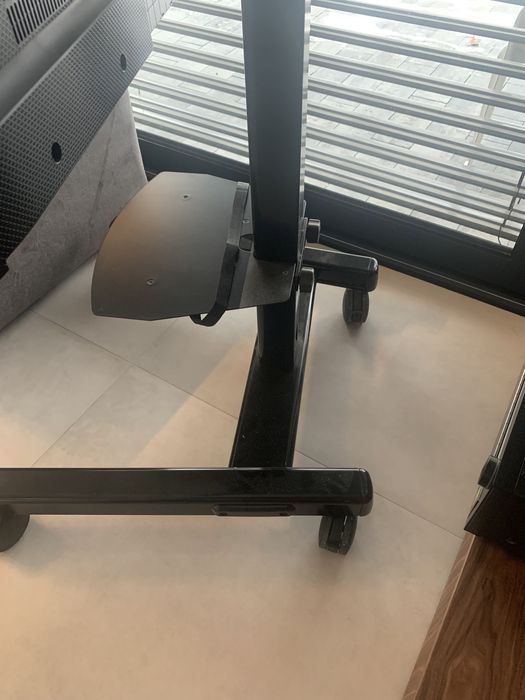 Stojak TV Led Oled LCD Chief Medium Flat Panel Mobile Cart (MFCUB)