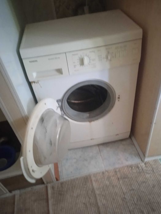Продам стиральную машину