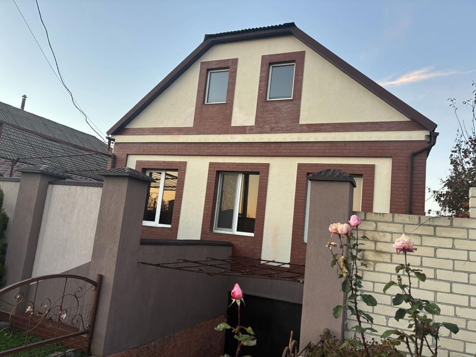 Продаю гарний будинок