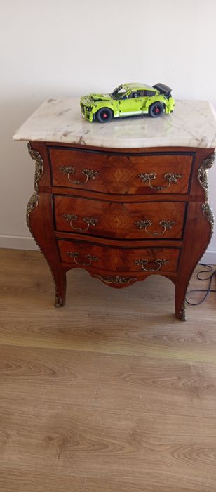 Vendo cómoda estilo Luís XV