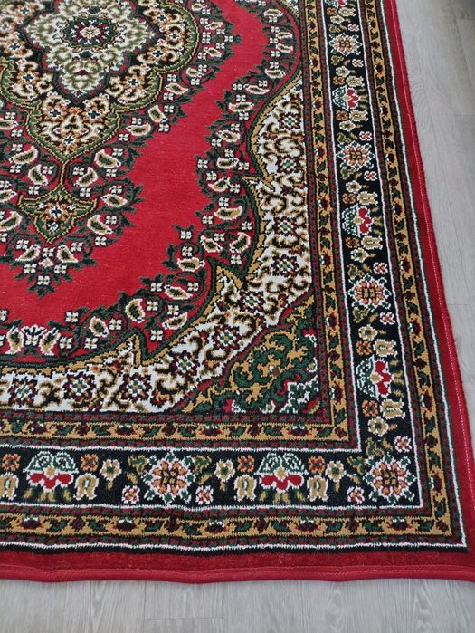 Продам гарний килим