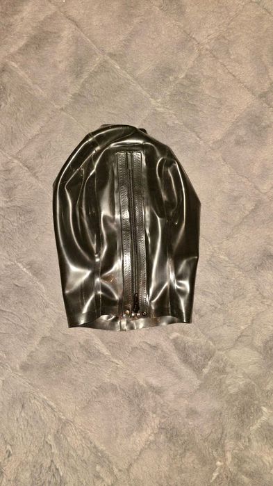 829/ Maska L lateks latex czarna performowane oczy dziurki bez ust