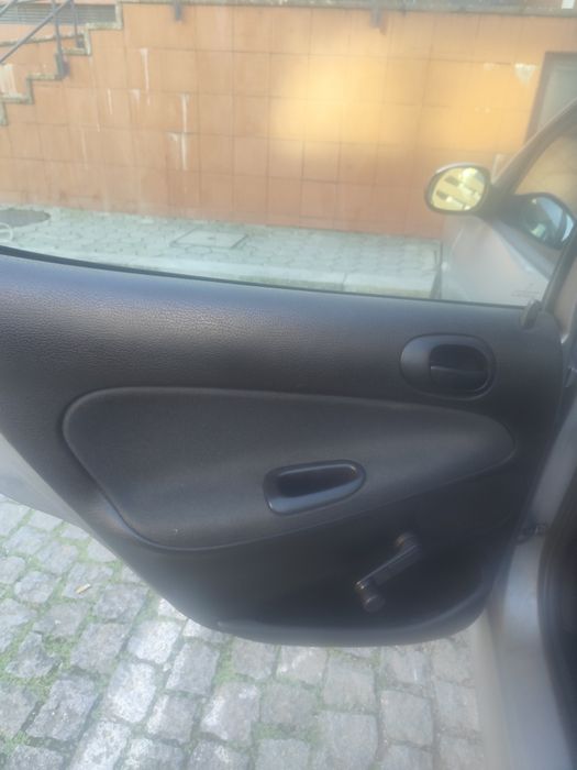 Carro Peugeot 206 1.1