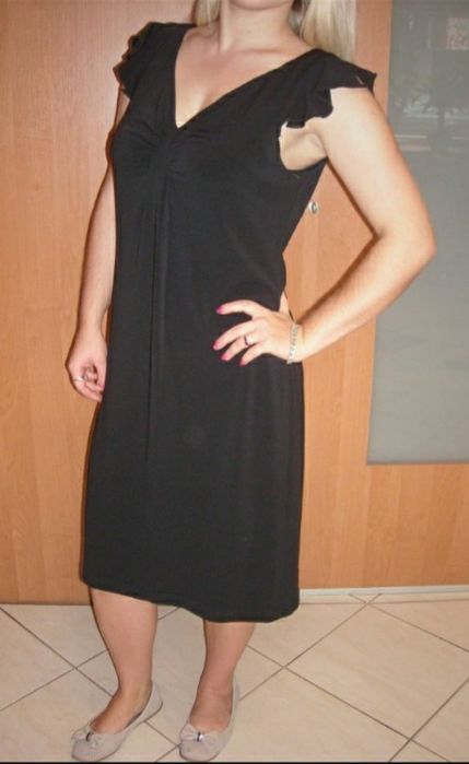 Dalia Collection czarna sukienka r.12