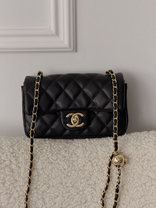 Сумка Сhanel Classic Flap Mini Bag в кольорах