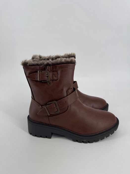 Botki kozaki z futerkiem brązowe z klamra za kostkę na jesień zimę 37