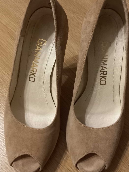 Buty na wysokim obcasie