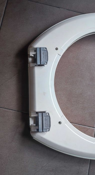 Porta máquina de lavar roupa Ariston