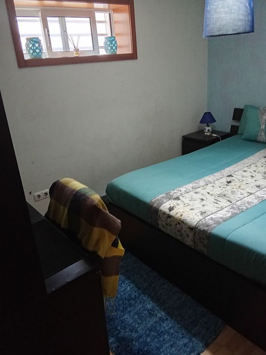 Arrenda se quarto para férias ou ao mês.