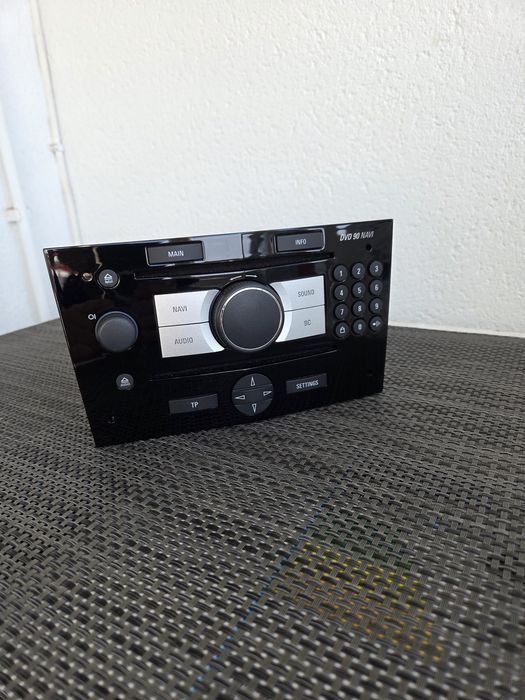 Conjunto ecrã Cid 3 linhas / Rádio Dvd90 Navi Opel Astra H