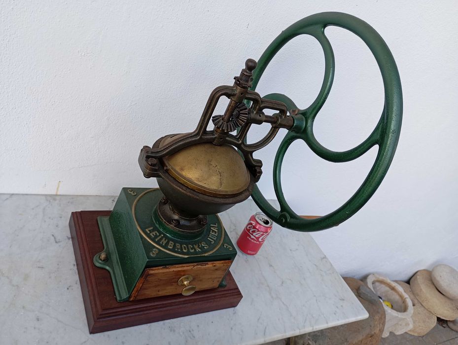 Enorme Moinho de Café Alemão Antigo Restaurado e Funcional Leinbrock's