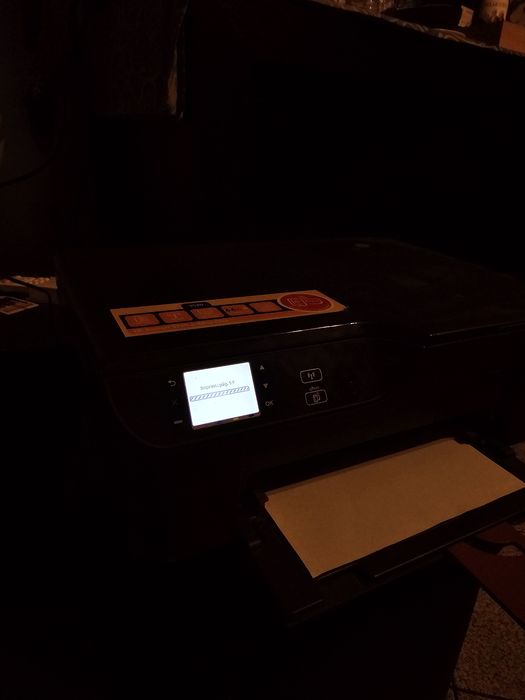 HP Deskjet 3520 e-All-in-One. Impressora HP preto