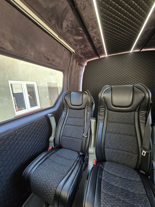 Fotele do busa montaż foteli w busie homologacja Sprinter Man Iveco