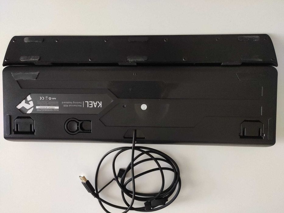 Teclado mecânico Krom-Kael (gaming/escritório) - em bom estado