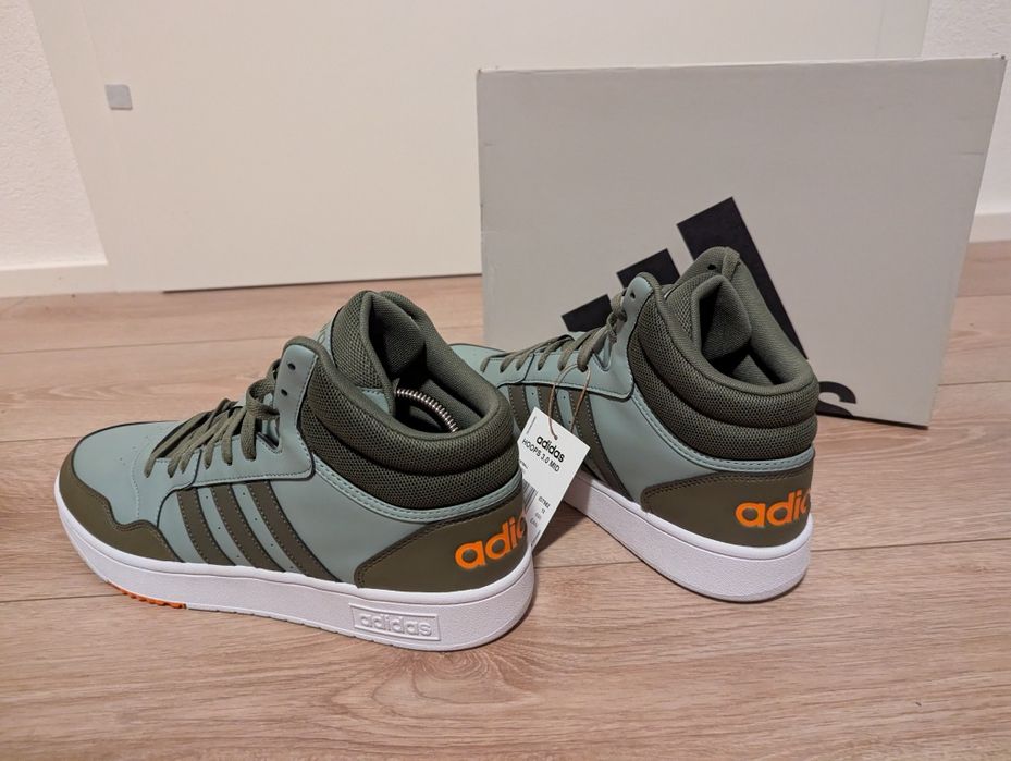 Кросівки Adidas Hoops 3.0 Mid Basketball USA 12.1/2 EUR 47.1/3 30.5 см