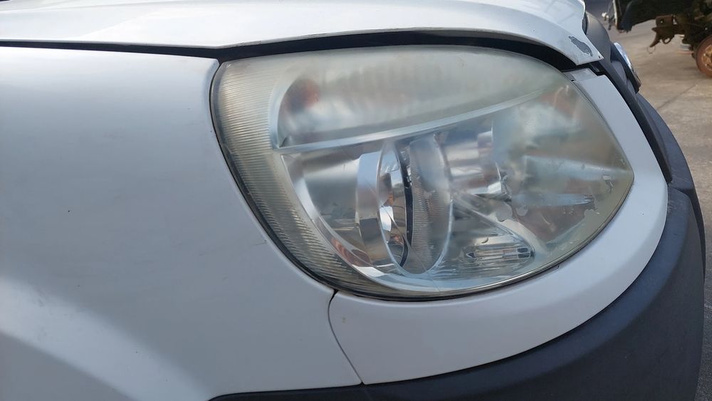 Ótica / farol direita FIAT Doblo Cargo (223_)