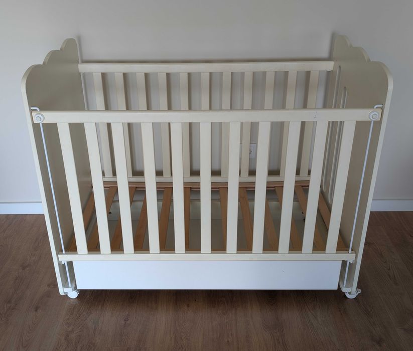 Berço Micuna com gavetão