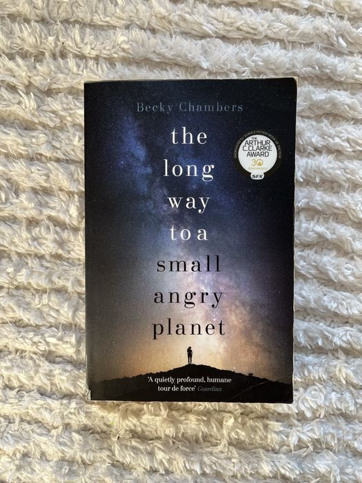 Книга The Long Way to a Small, Angry Planet, Becky Chambers