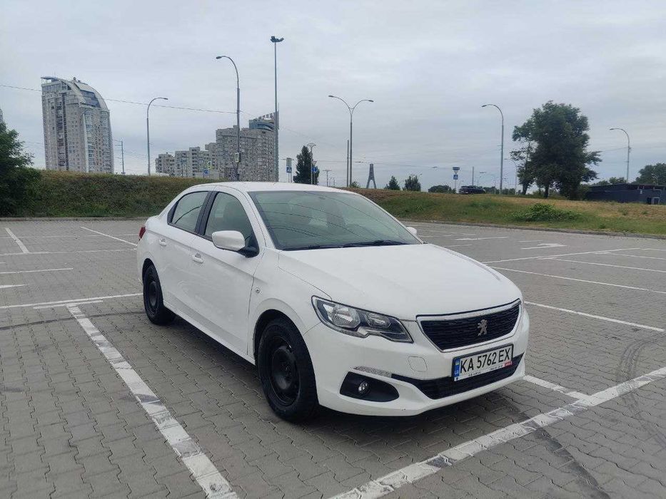 Оренда авто в таксі