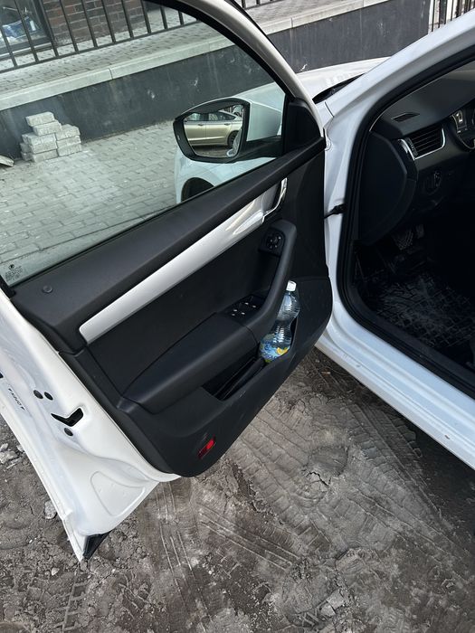 Skoda Octavia 2015 • Надійне авто в гарному стані.