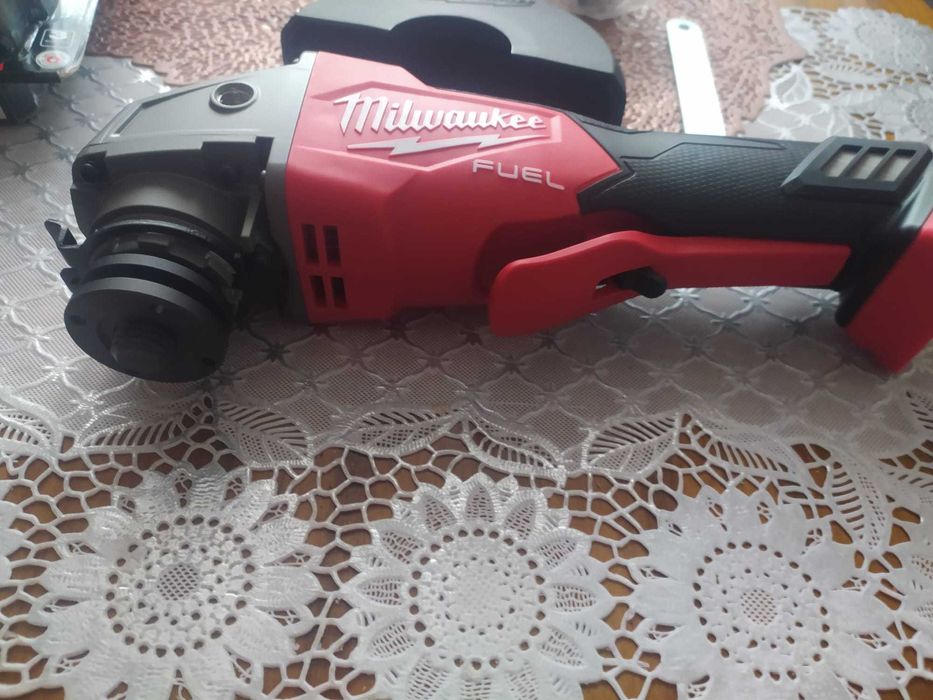 Szlifierka kątowa Milwaukee Fuel 2880-20 plus akumulator Ah6