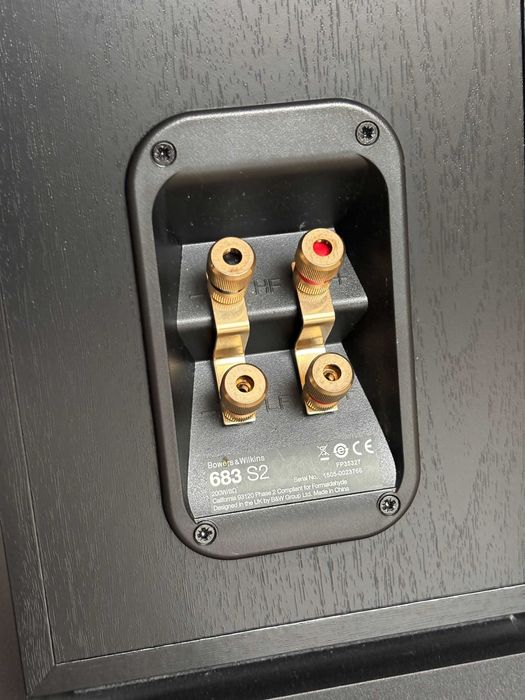 Kolumny Bowers&Wilkins  683 S2