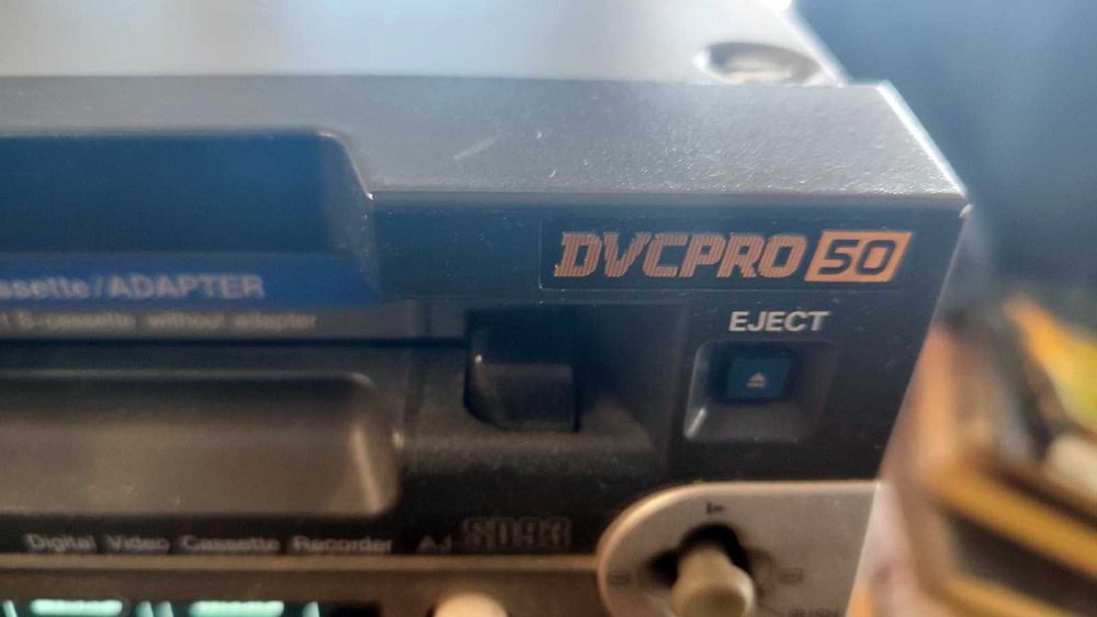 Panasonic AJ-SD93E професійний відеомагнітофон