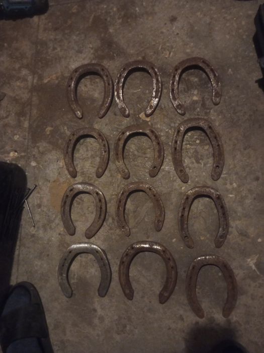 Podkowy końskie  używane