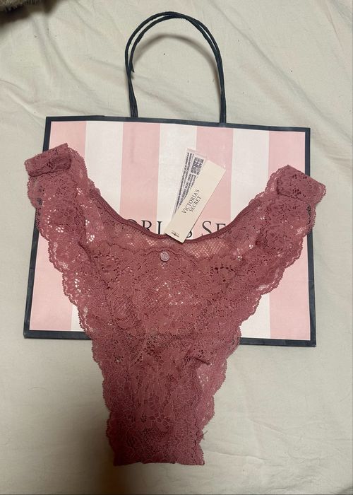 Nowe z metką koronkowe majtki Victoria’s Secret M