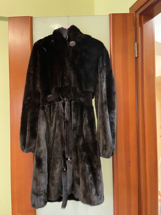 Продам Шуба из Натуральной Норки! 15000 грн! Торг уместен!