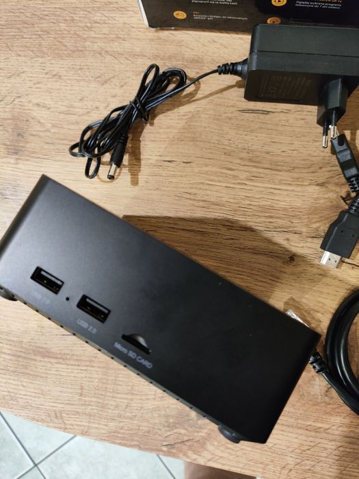 TV SMART 4K BOX - AndroidTV 11, dekoder DVBT2 HEVC