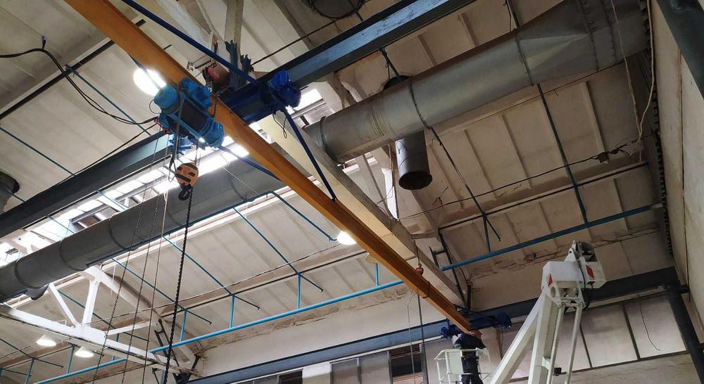 Кран балка підвісна 5т проліт 22,5м (в ідеальному стані)