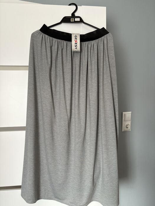 Sprzedam nową spodnice