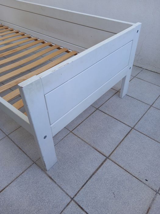 Cama de Criança com estrado