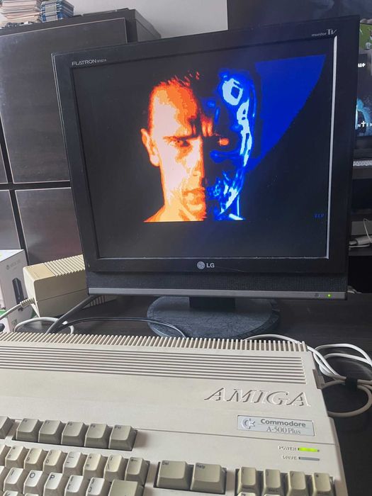 Commodore Amiga 500 Plus Cartoon Classics UK