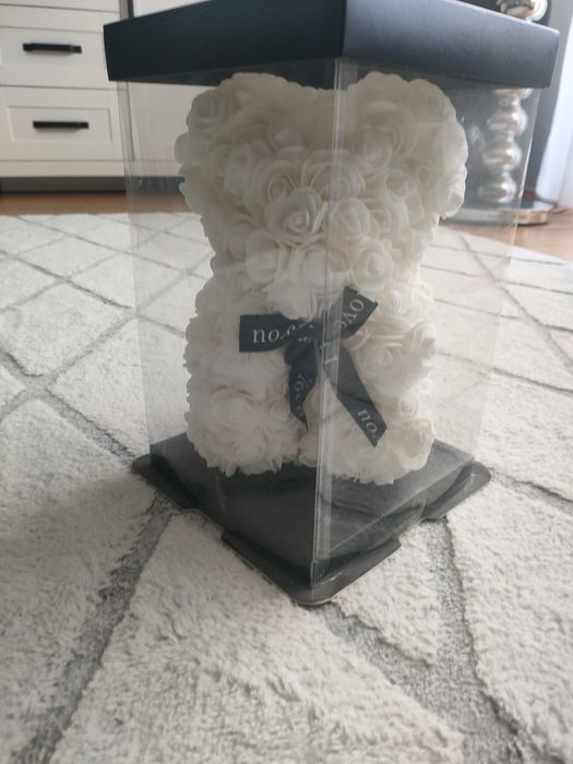 Misiu z róż biały