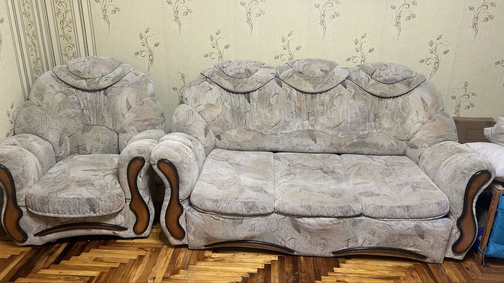 Диван та 2 крісла