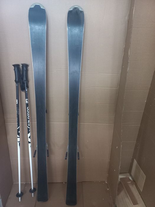 Лижі,палки,черевики з сумкою