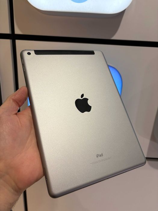 Apple iPad 6 32GB Space Gray Wi-Fi + 4G/LTE (Sim) Батарея 95%