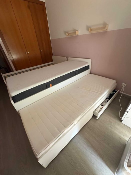 Camas individuais IKEA + Caixas de arrumação