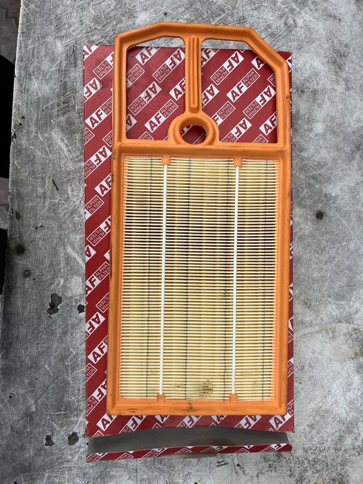 Продам vw bora/golf воздушний фильтир