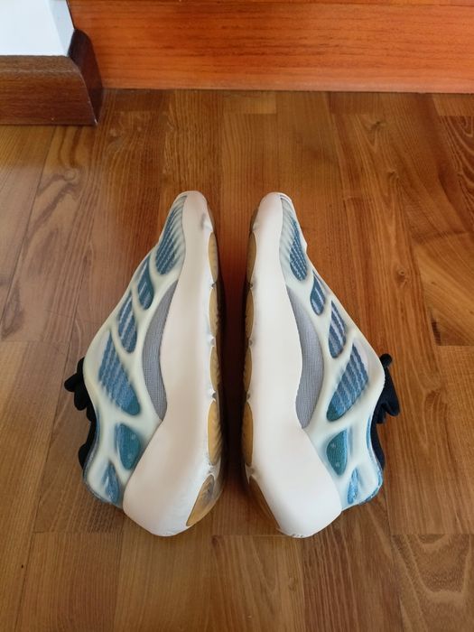 Adidas Yeezy 700 v3 Kyanite r. 43 1/3