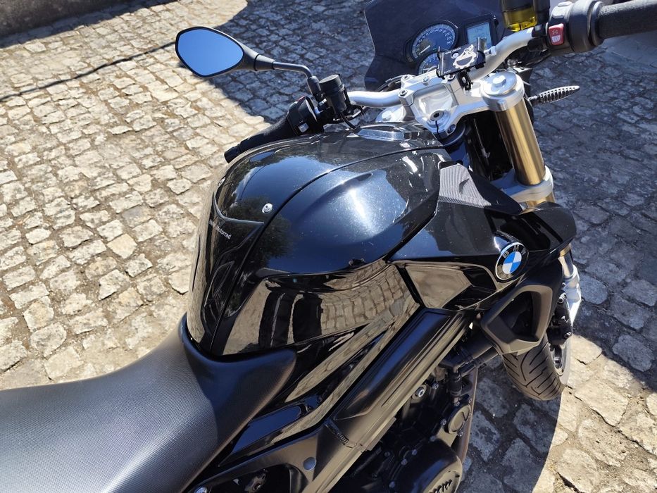 BMW F800R- 2018 Impecável