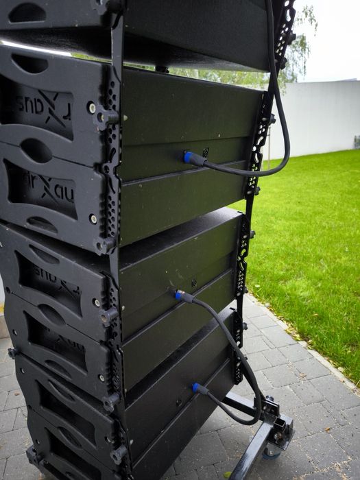 2x Dr_Aus HLA15, line array Draus