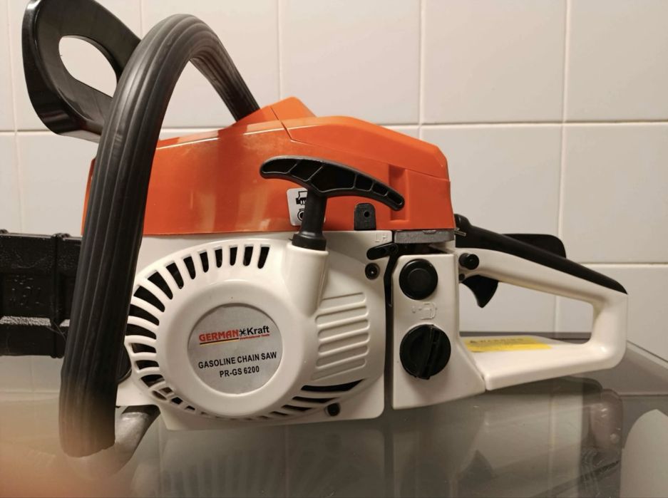 Motosserra 62CC a gasolina de mistura