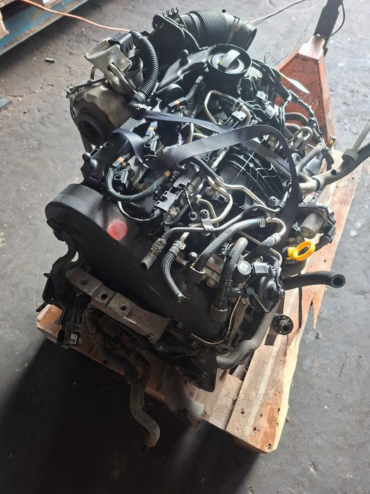 Silnik 2.0 TDI CFF Vw Volkswagen Passat Touran Sharan kompletny