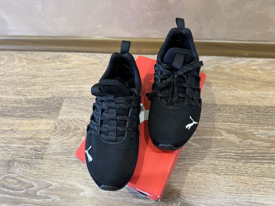 Кроссовки Puma женские черные с розовым Axelion Feline Fine WMNS