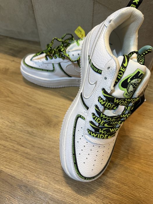 кросівки Nike p.42на 41 -26 см нові для підлітка