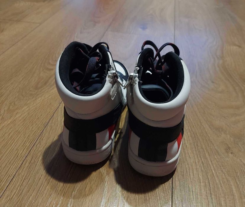 Tommy Hilfiger sneakersy rozm. 34