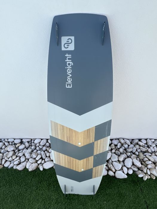 Prancha de Kitesurf Eleveight Process 139x42.5